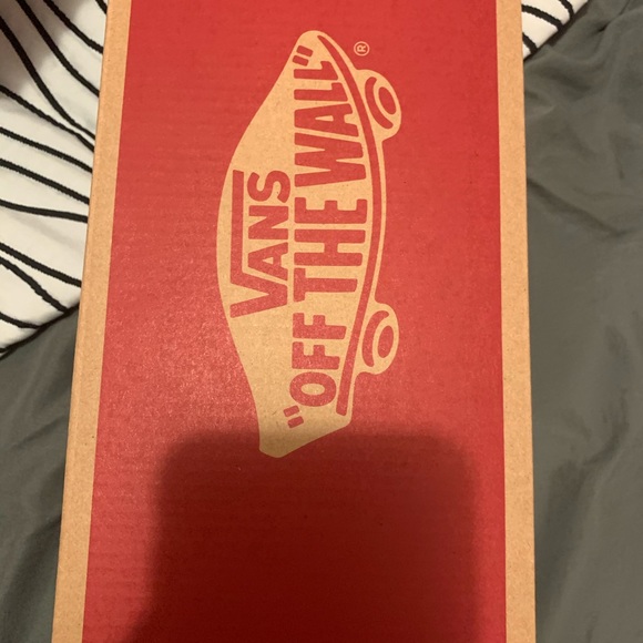 Pink vans for sale - Picture 4 of 5